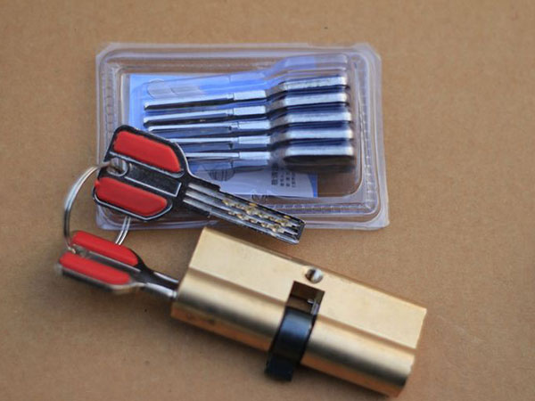 广灵24小时上门开锁公司